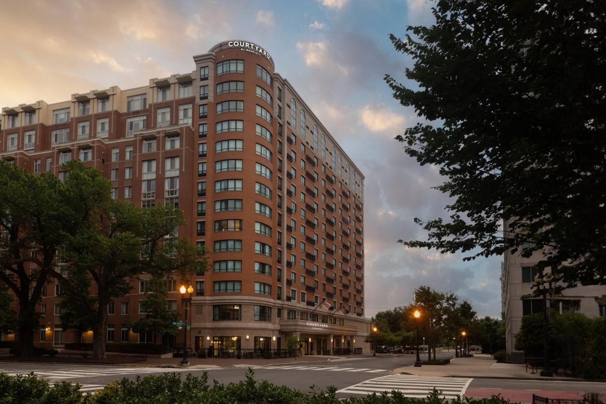 Hotel Courtyard By Marriott Washington Capitol Hill/Navy Yard Exterior foto