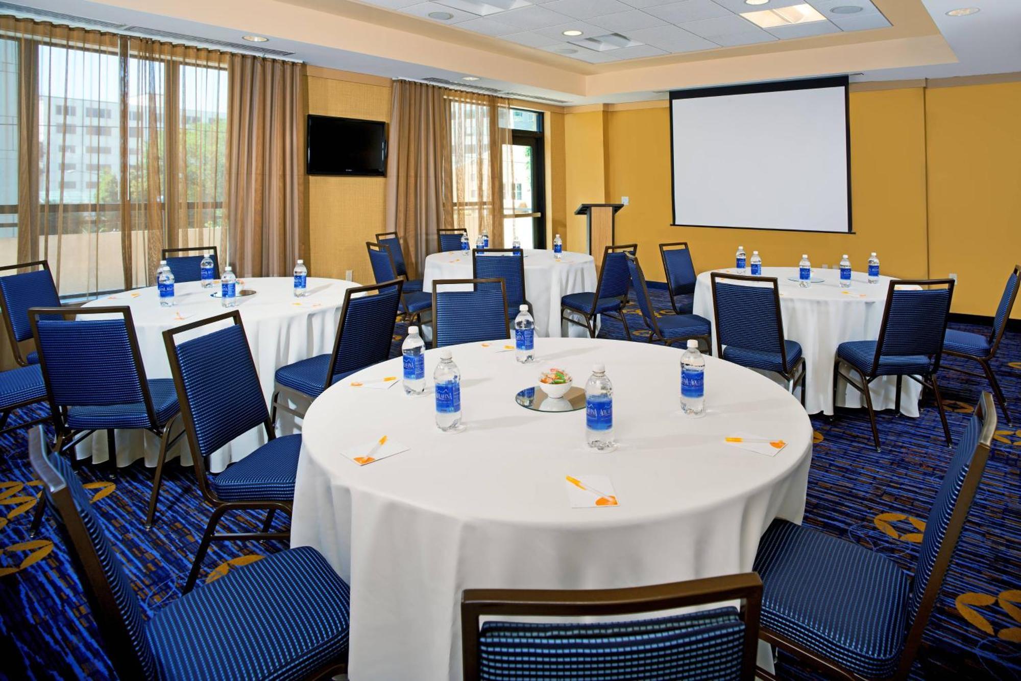 Hotel Courtyard By Marriott Washington Capitol Hill/Navy Yard Exterior foto